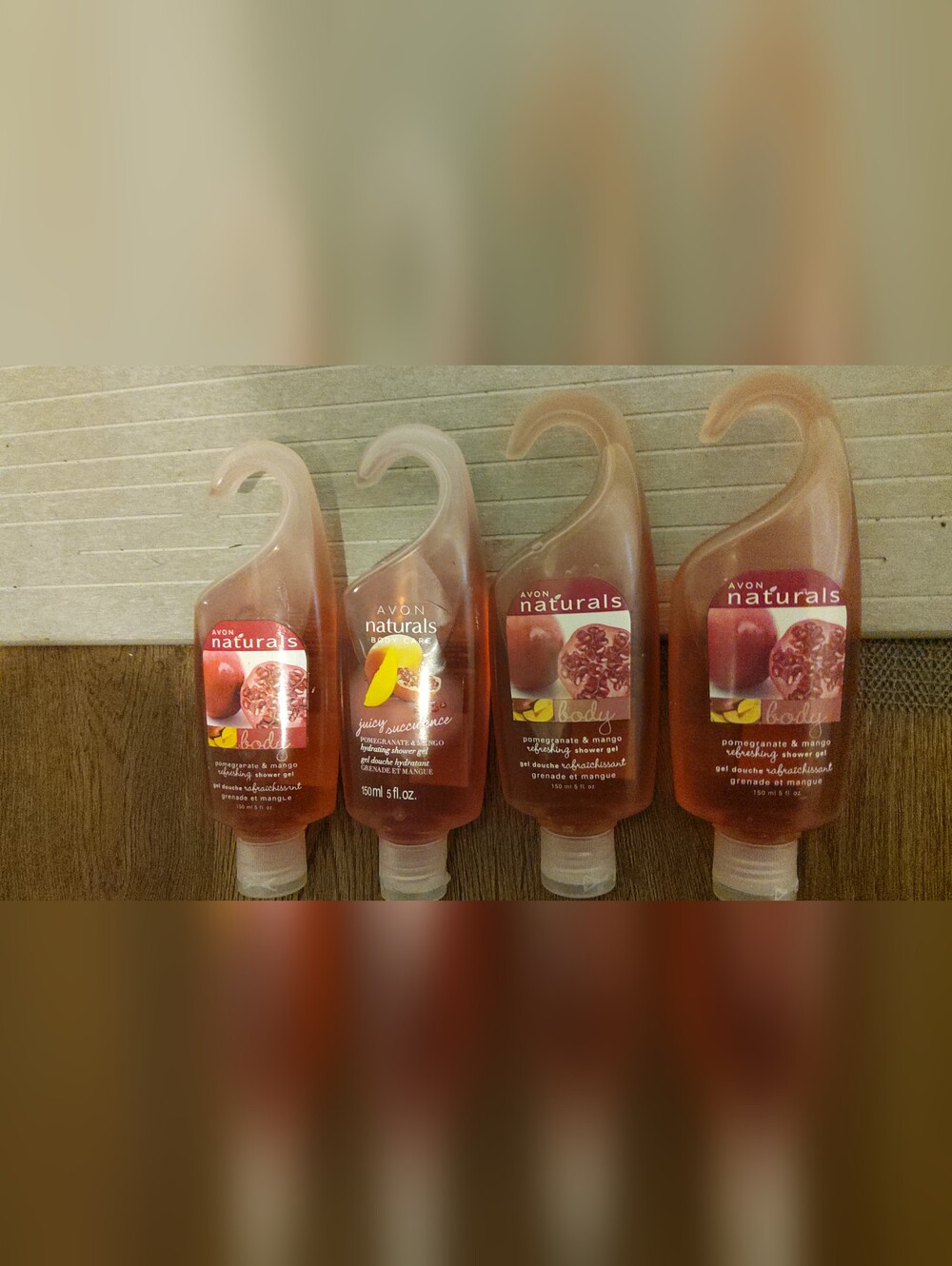 Vtg Avon Senses Naturals Shower Gel Body Wash Pomegranate and Mango - Set of 4